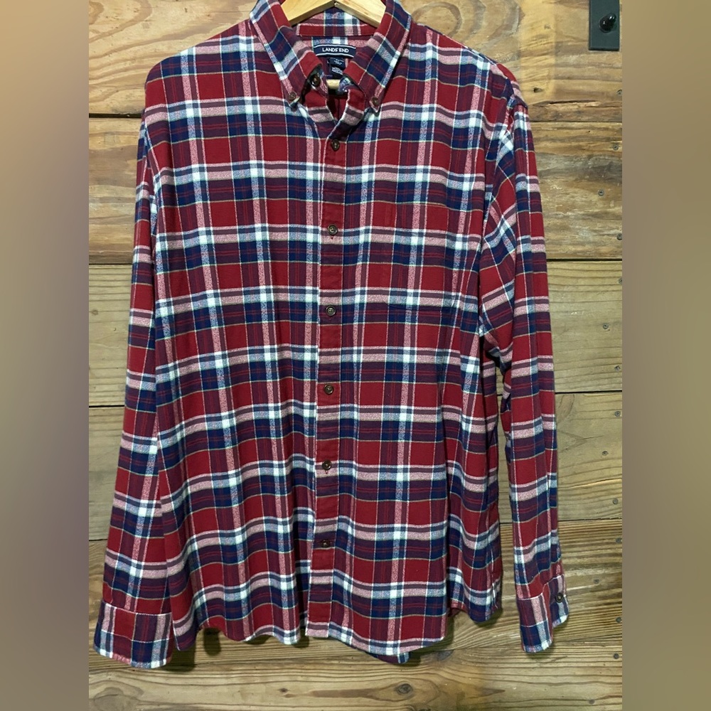Lands’ End plaid flannel long sleeve button-down shirt. size extra-large